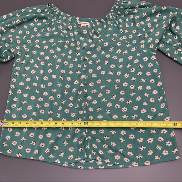 BillaBong Blouse Size Large Cold Off Shoulder Green Floral Oversized Flowy Boho - Picture 4 of 15